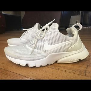 White Nike Air Presto size 6Y (fits size 7.5 woman